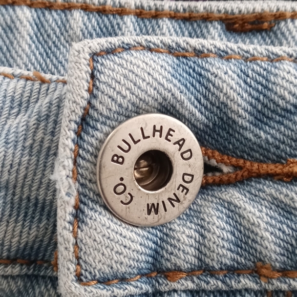 Denim Shorts Bullhead  Size 7 Juniors - Picture 3 of 6